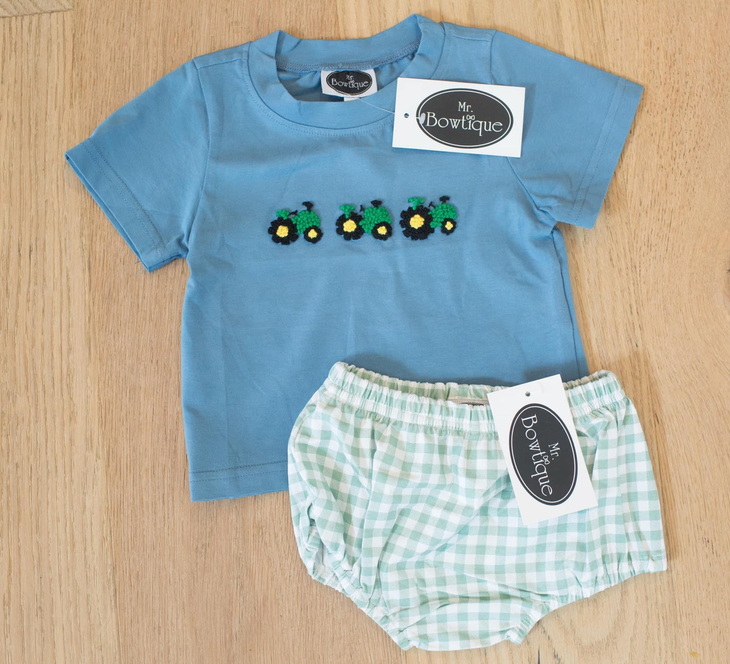 French Knot Tractor Short Set