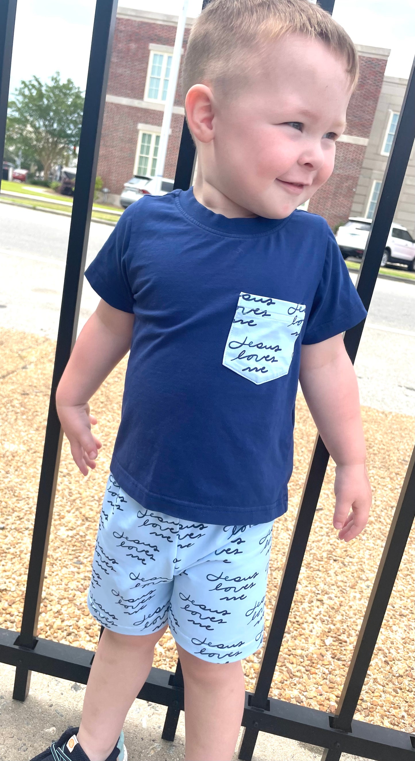 Jesus Loves Me short set